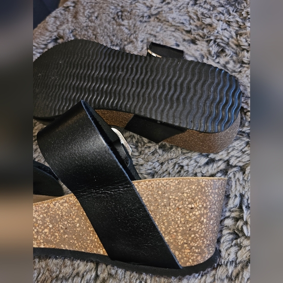 Browns Cassis Wedge Sandal - size 9 - Picture 7 of 8